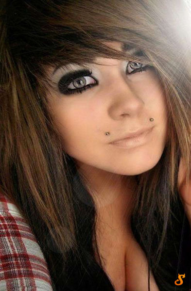 Cute Emo Girls (60 pics)