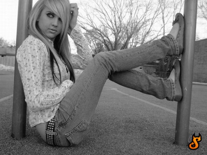 Cute Emo Girls (60 pics)