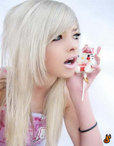 Cute Emo Girls (60 pics)