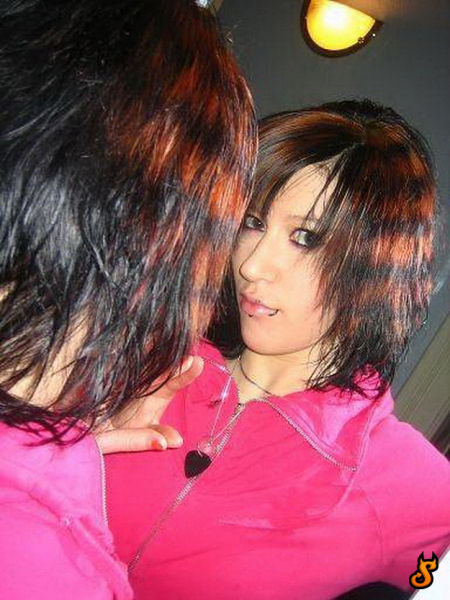Cute Emo Girls (60 pics)