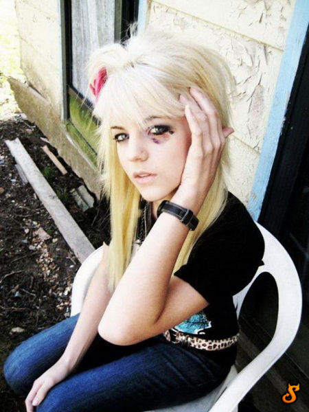 Cute Emo Girls (60 pics)