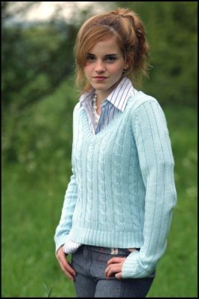 How Emma Watson Grew Up (100 pics)
