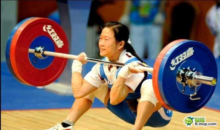 Painful Moments of Powerlifting (12 pics)