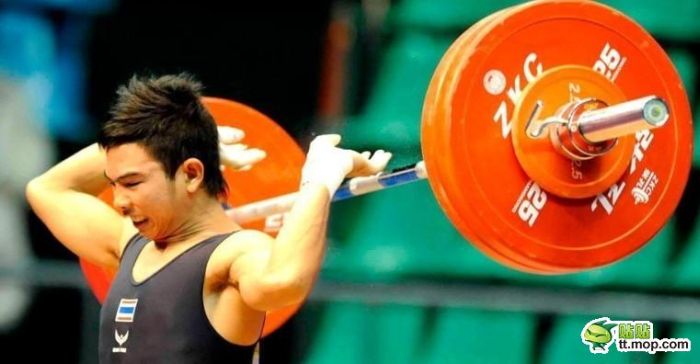 Painful Moments of Powerlifting (12 pics)