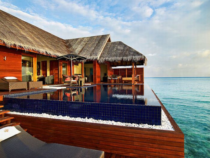 Diva Resort Hotel on the Maldives - Paradise on Earth (19 pics)