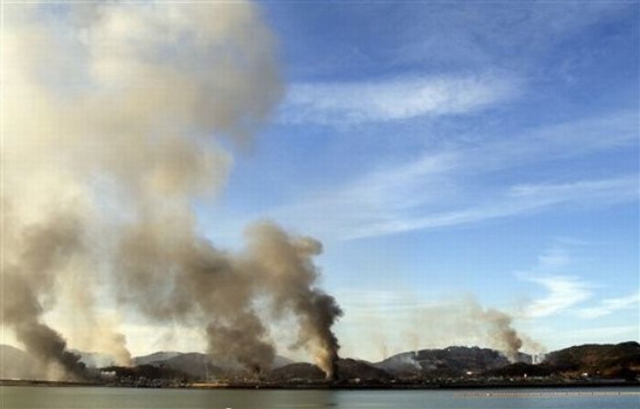 Aftermath of Nort Korea's Missle Strike on Yeonpyeong Island (20 pics)