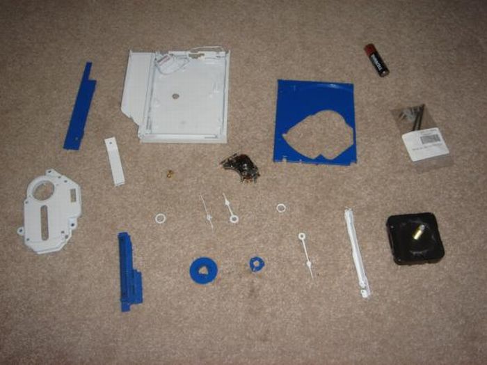 The New Life of Old CD-ROM (9 pics)