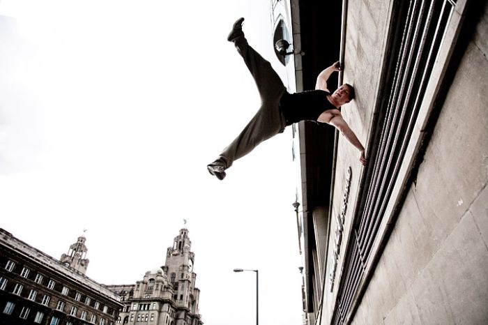 Incredible Parkour Photos (19 pics)