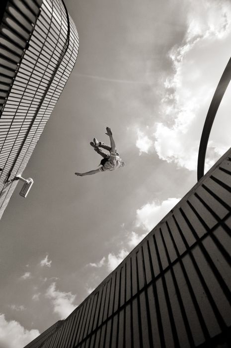 Incredible Parkour Photos (19 pics)