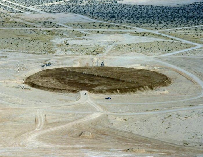 Inside A Nuclear Missile Silo (45 pics)