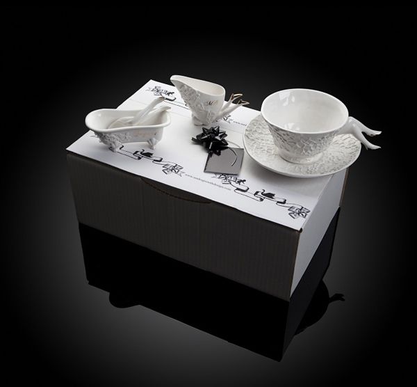 Leggy Tea Service (9 pics)