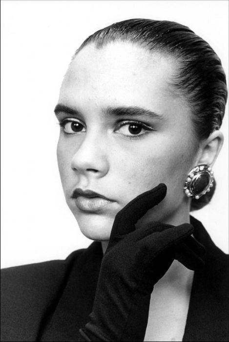 17-Year Old Victoria Beckham (21 pics)