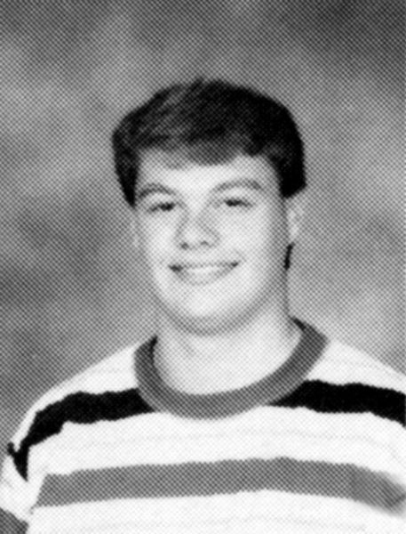 Celebrities When They Were in High School (22 pics)