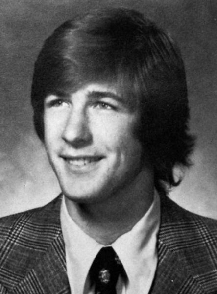 Celebrities When They Were in High School (22 pics)