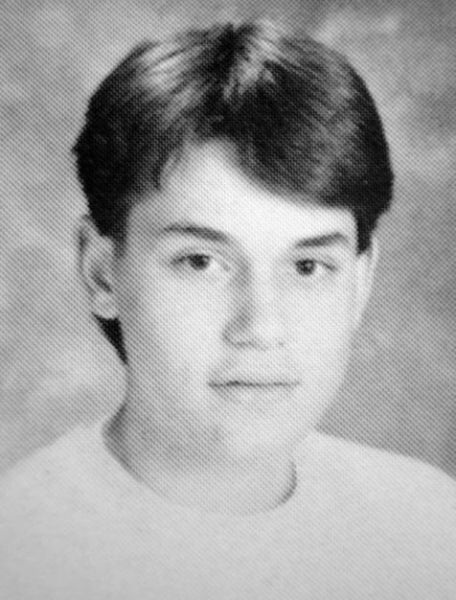 Celebrities When They Were in High School (22 pics)