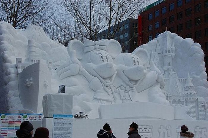 Amazing Snow Sculptures (53 pics)