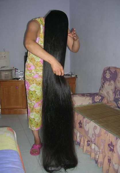 Long-Haired Girls (91 pics)