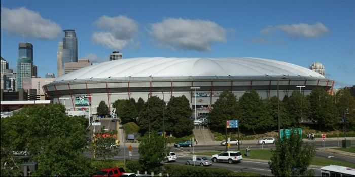 Metrodome Roof Collapses (11 pics + video)