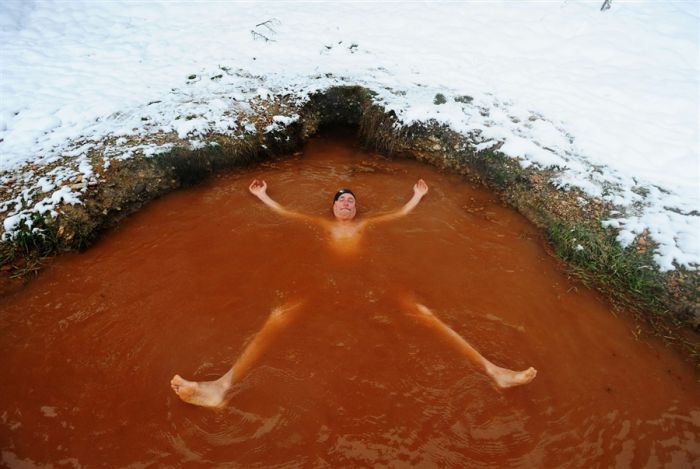Acid Picdump (106 pics)