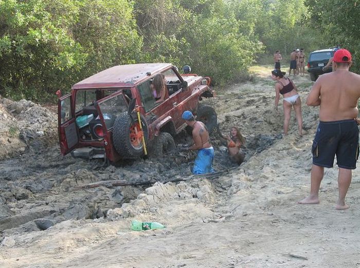 These Guys Are Badly Stuck (7 pics)