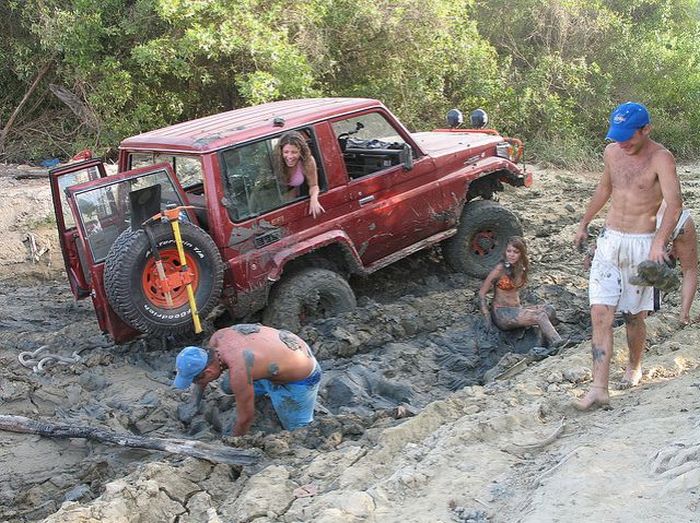These Guys Are Badly Stuck (7 pics)