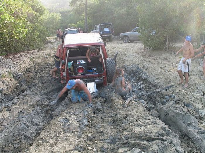 These Guys Are Badly Stuck (7 pics)