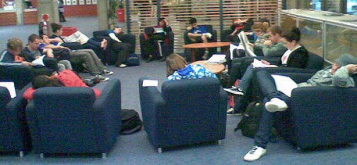 Sleeping in the Library (45 pics)