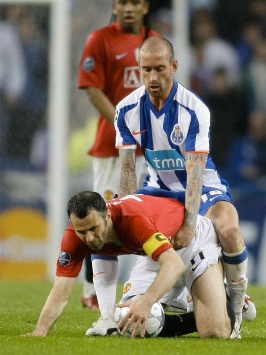 Collection of Interesting Soccer Photos (125 pics)