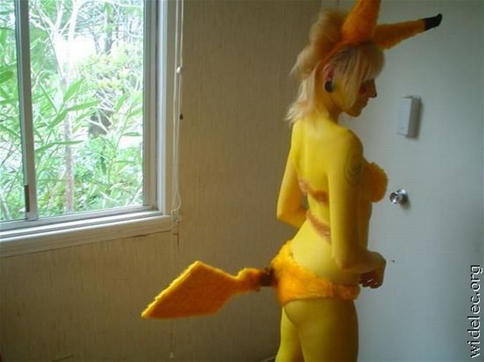 Awesome Costumes (99 pics)