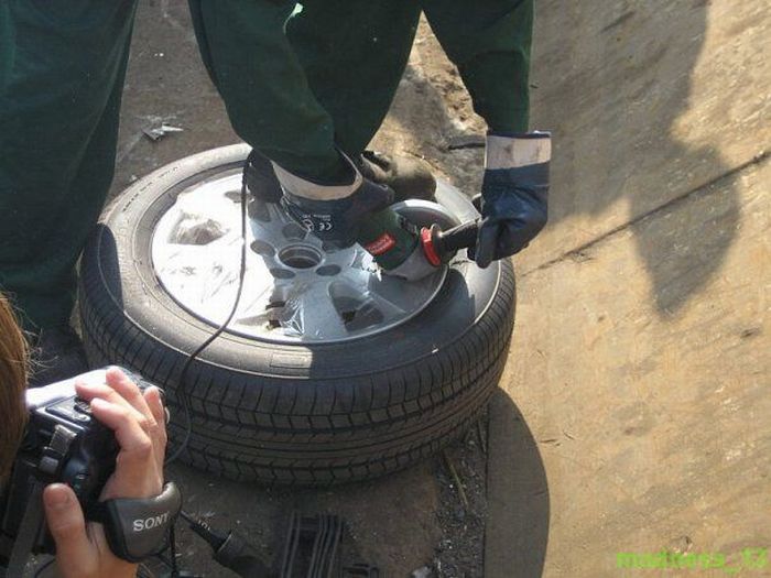 Demolition of Smuggled Cars in Russia (22 pics)