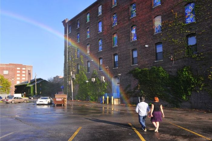 How to Create a Rainbow (12 pics)