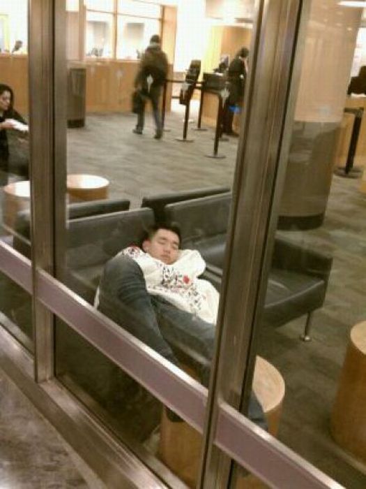 Where Asians Like to Sleep (81 pics)