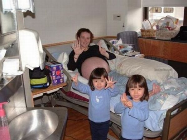 They Just Wanted a Third Child (8 pics)