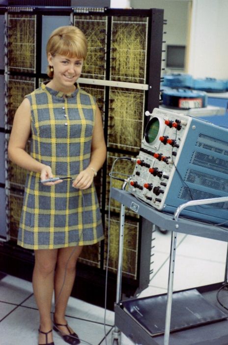 Bell Labs in the 1960's (29 pics)
