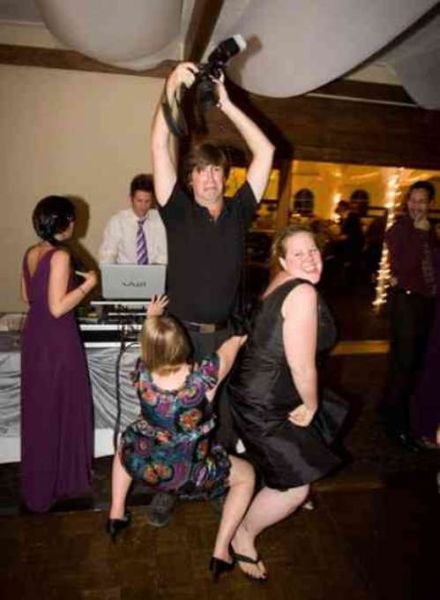 Funny Wedding Photos (31 pics)