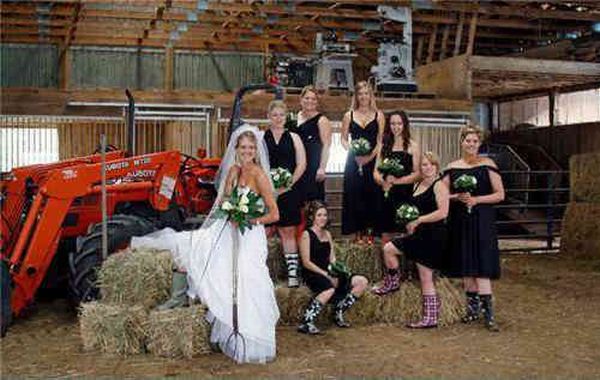 Funny Wedding Photos (31 pics)