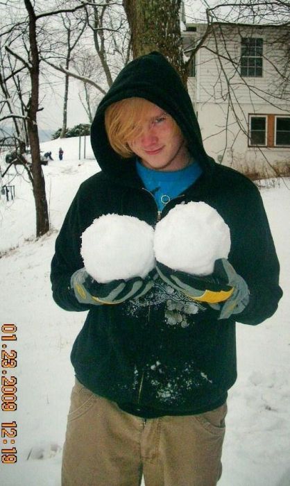 Snow Boobs (40 pics)