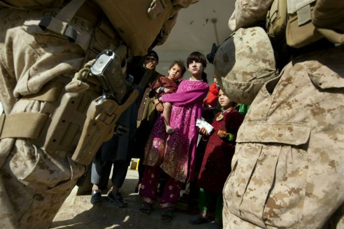Real Life Female Soldiers (37 pics)
