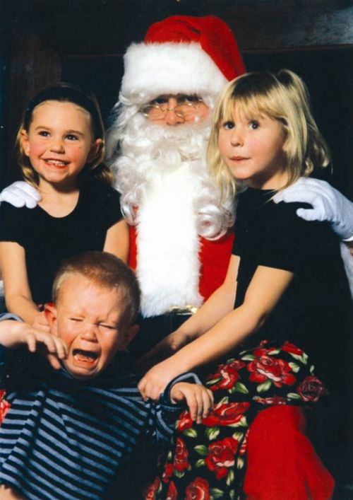 Children Afraid of Santa (13 pics)