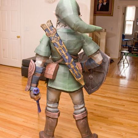 Life-Sized Papercraft of Link (17 pics)