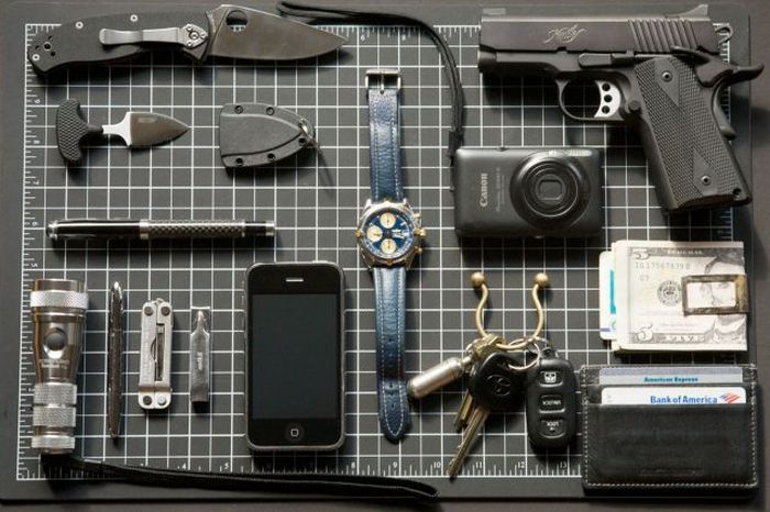 Things That People Carry. Part 3 (60 pics)