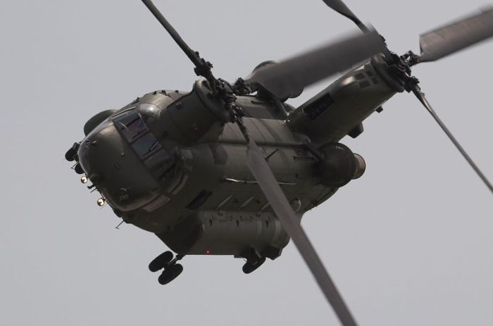 Awesome Helicopters CH-47 Chinook (21 pics)