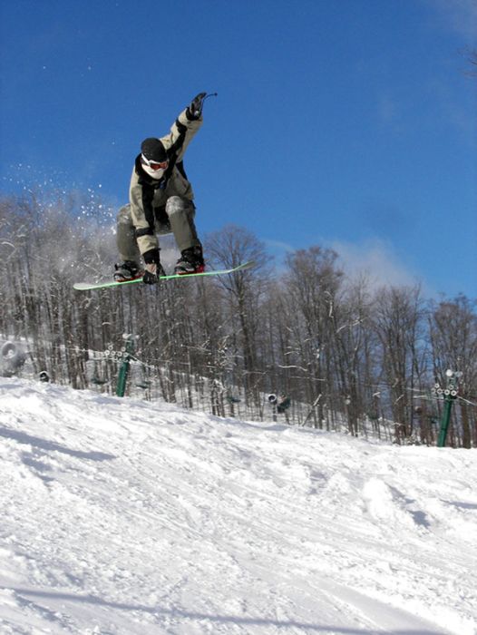 Snowboarding and Surfing (45 pics)