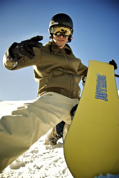 Snowboarding and Surfing (45 pics)