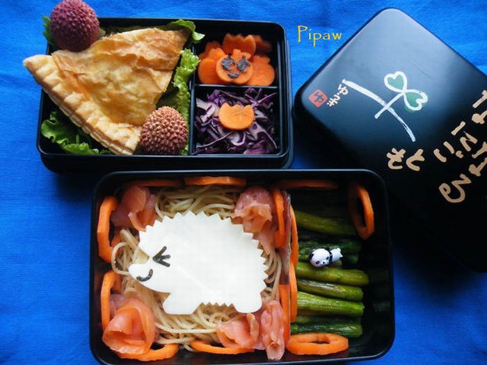 Beautiful Japanese Takeout Meals (23 pics)