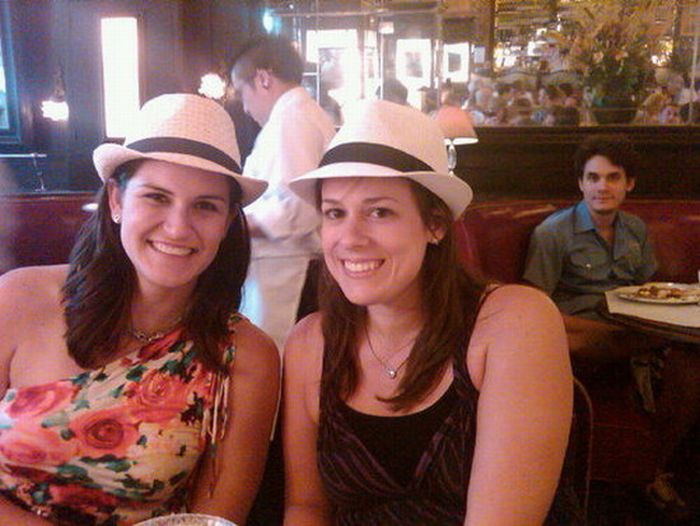 Celebrity Photobombs. Part 2 (24 pics) Celebrity Photobombs. Part 2 (24 pics)