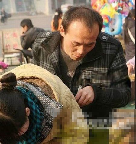 Chinese Pickpocket (8 pics)