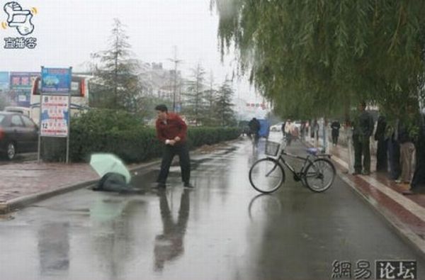 What to Do with a Drunk Japanese Man? (8 pics)