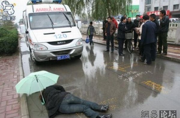 What to Do with a Drunk Japanese Man? (8 pics)