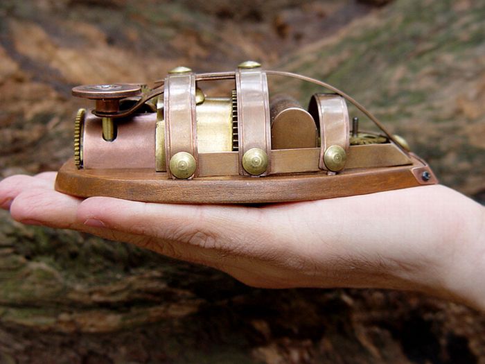 Rhombus Maximus – Wireless Steampunk Mouse (7 pics)